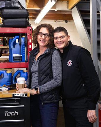 Mark and Sandy - Marks Tool box, Alexis-slideshow(340x426)